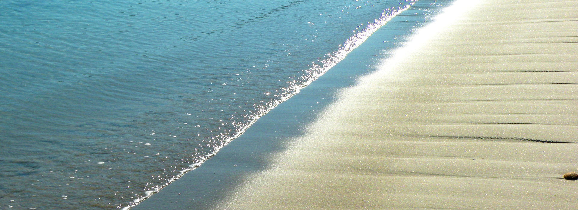 The Poetto sand and sea